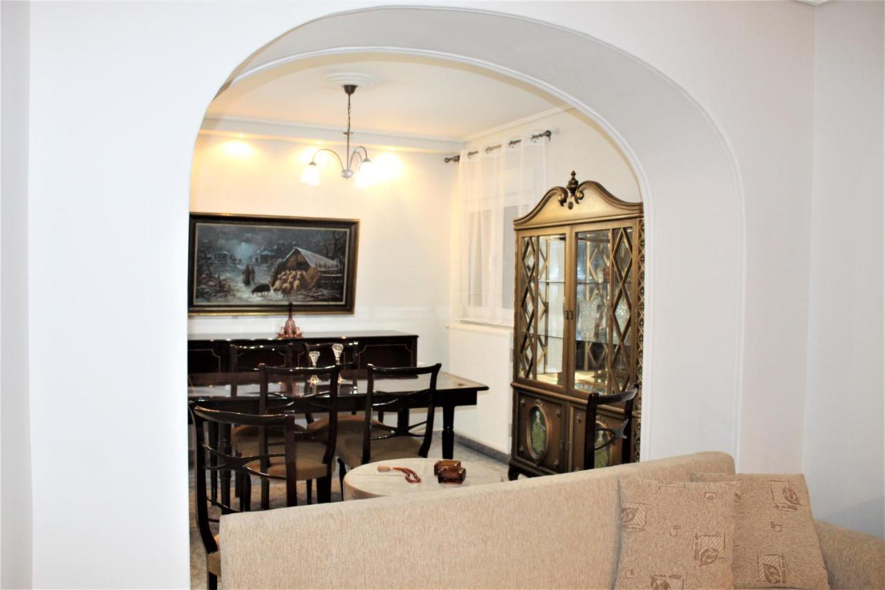The Vacationer Apartman Agriá Kültér fotó