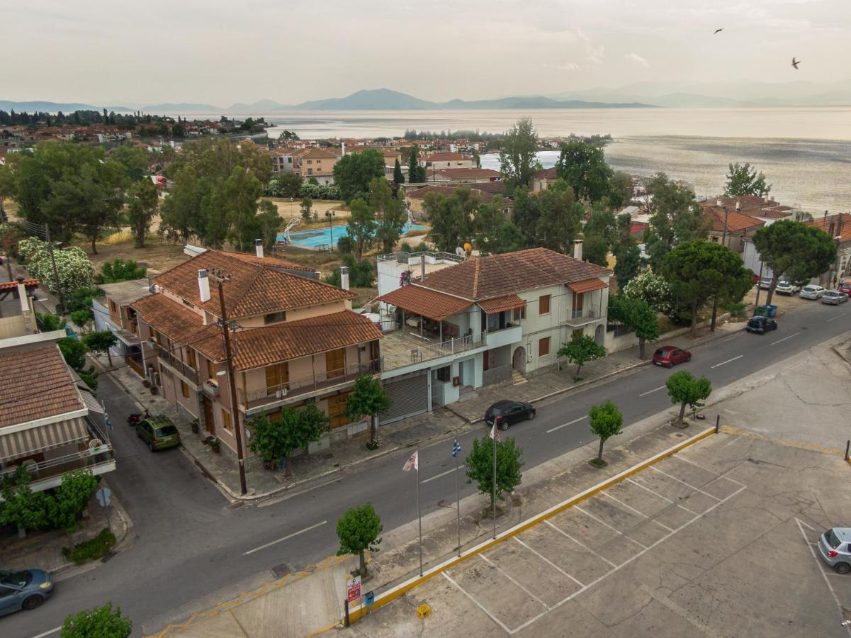 The Vacationer Apartman Agriá Kültér fotó